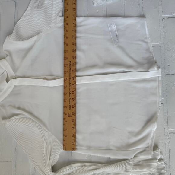 ZARA Women's Shear White Button Down Top Pleated Sleeves Pearl Detail sz S - Picture 8 of 9